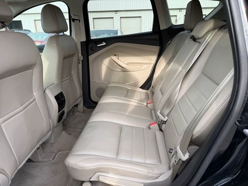 Used 2016 Ford Escape Titanium image 21