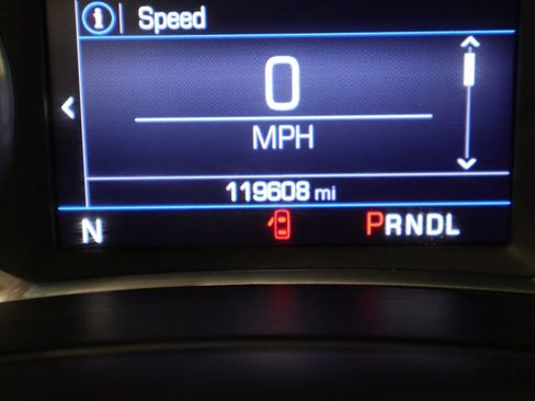 Used 2021 Chevrolet Equinox LT w/ Driver Convenience Package AWD/4WD image 36