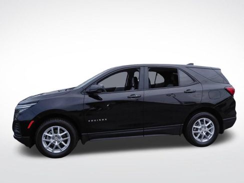 Certified 2023 Chevrolet Equinox LS w/ LS Convenience Package AWD/4WD image 4