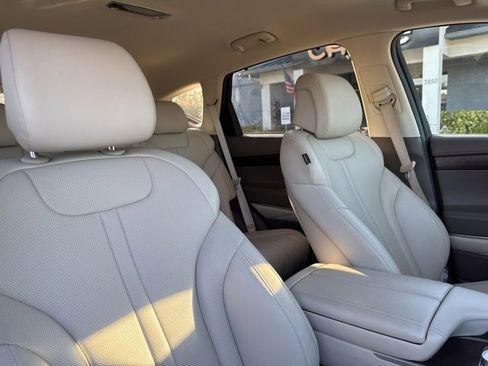 Used 2024 Genesis GV80 2.5T image 12