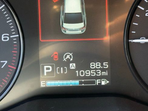 Used 2021 Subaru Crosstrek 2.0i Premium image 13