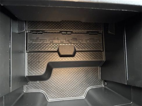 Used 2025 RAM 1500 Laramie image 33