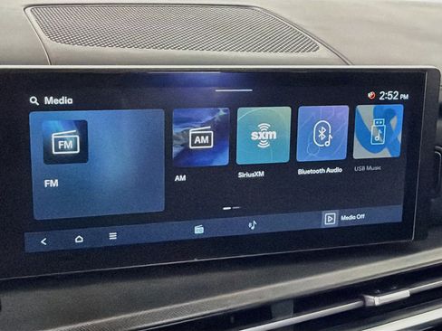 Used 2025 Hyundai Santa Fe SEL FWD image 21