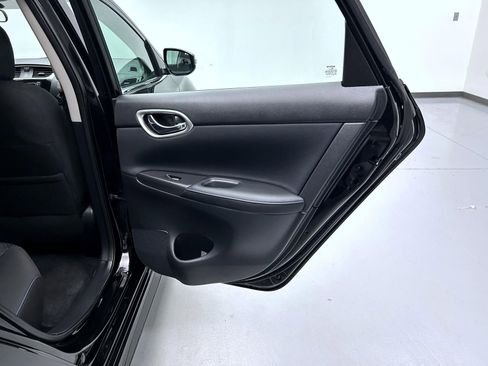 Used 2017 Nissan Sentra SR FWD image 17