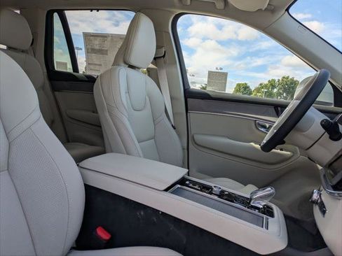 New 2026 Volvo XC90 B6 Ultra w/ Protection Package image 14