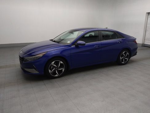 Used 2023 Hyundai Elantra Limited FWD image 2