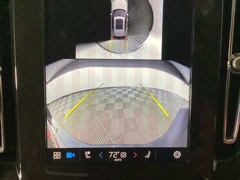 New 2025 Volvo XC40 B5 Plus w/ Protection Package Premier image 24