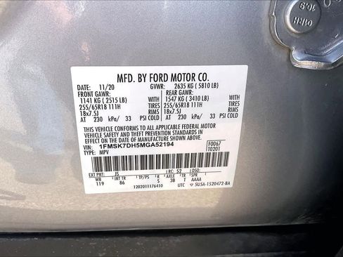 Used 2021 Ford Explorer XLT image 33
