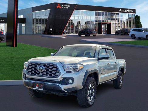 Used 2023 Toyota Tacoma SR image 1