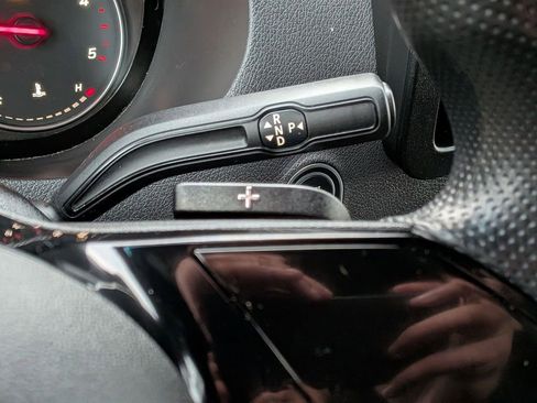 Used 2025 Mercedes-Benz Sprinter 2500 image 15