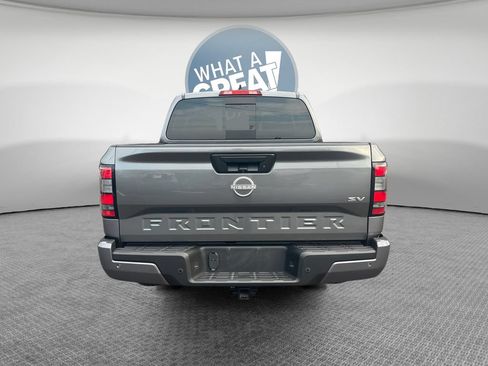 Used 2024 Nissan Frontier SV w/ SV Convenience Package RWD image 5