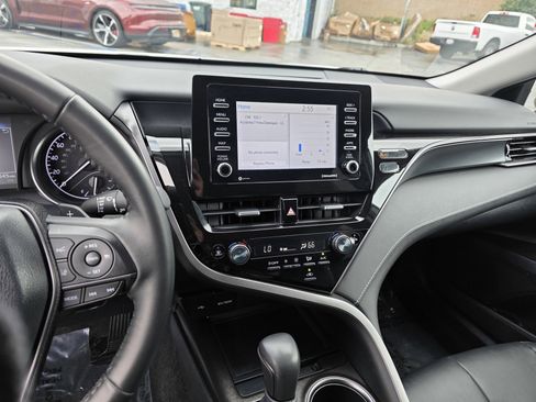 Used 2024 Toyota Camry SE image 14