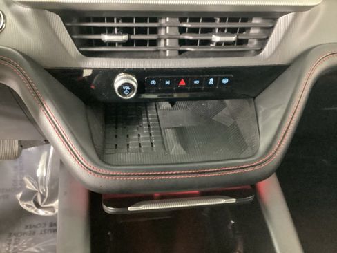 Used 2025 Ford Explorer ST AWD/4WD image 19