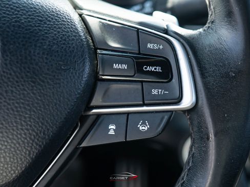 Used 2018 Honda Accord Sport image 25