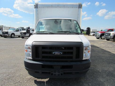 Used 2022 Ford E-350 and Econoline 350 Super Duty RWD image 8