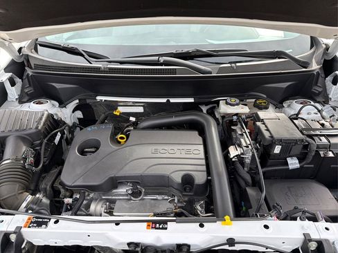 Used 2024 Chevrolet Equinox LT image 12