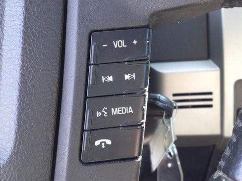 Used 2011 Ford F150 Lariat w/ Lariat Chrome Pkg image 19