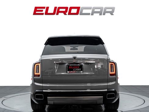 Used 2023 Rolls-Royce Cullinan image 5