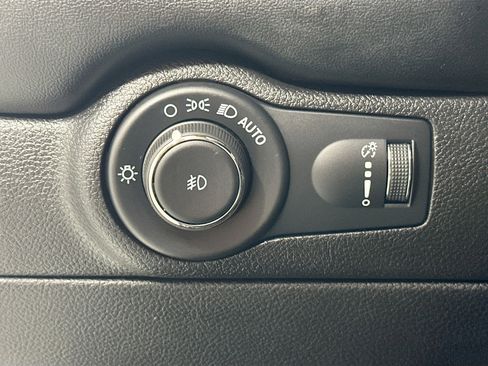 Used 2022 Dodge Durango GT w/ Blacktop Package image 10