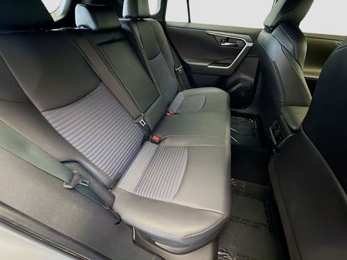 Used 2023 Toyota RAV4 XSE AWD/4WD image 14