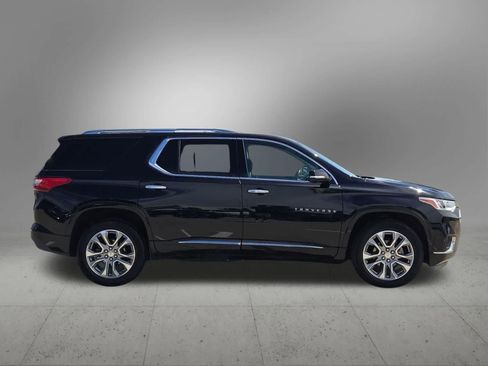 Used 2019 Chevrolet Traverse Premier w/ Driver Confidence II Package FWD image 7