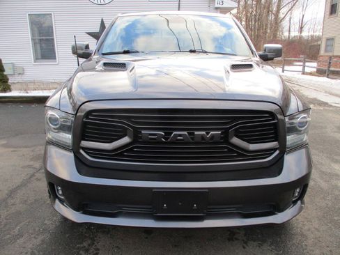 Used 2018 RAM 1500 Sport image 9