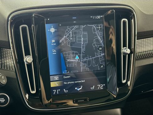 Used 2021 Volvo XC40 T5 R-Design w/ Protection Package Premier image 2