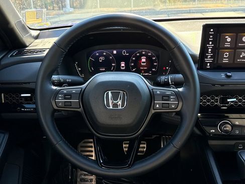 Used 2024 Honda Accord Sport image 18