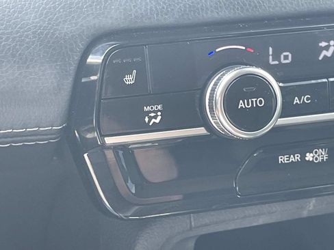 Used 2025 Honda Pilot EX-L image 19