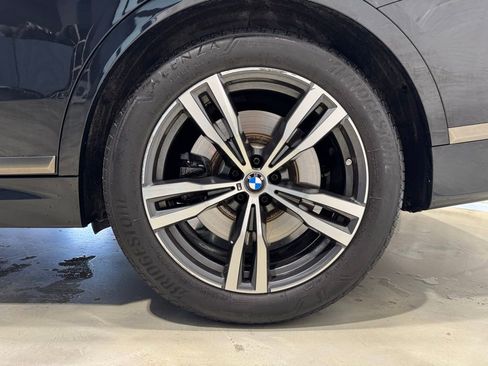 Certified 2022 BMW X7 M50i image 12