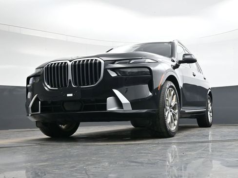 Used 2025 BMW X7 xDrive40i image 37
