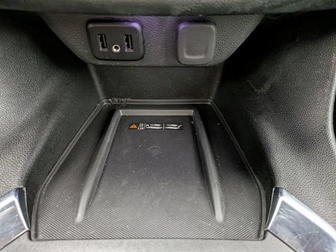 Used 2023 Chevrolet Traverse LT w/ LPO, Floor Liner Package AWD/4WD image 9