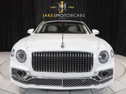 Used 2020 Bentley Flying Spur W12 w/ First Edition Specification image 17