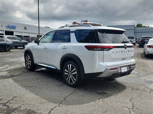 New 2025 Nissan Pathfinder Platinum w/ Cargo Package image 3