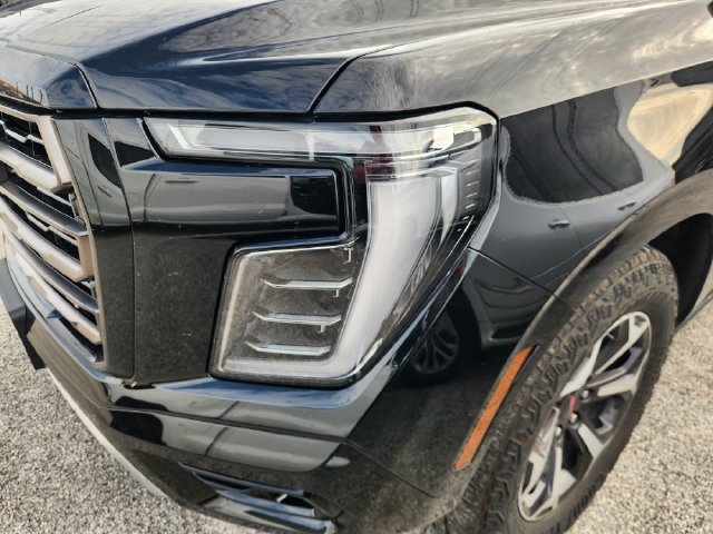Certified 2025 GMC Yukon AT4 Ultimate w/ LPO, Floor Liner Package AWD/4WD image 5
