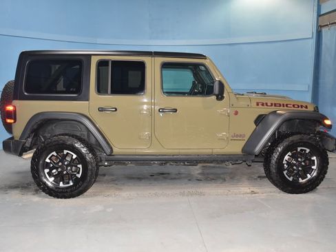 Used 2025 Jeep Wrangler Unlimited Rubicon image 20