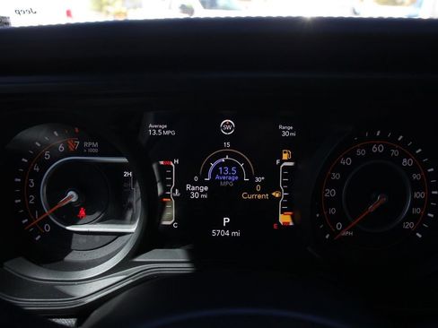 Used 2025 Jeep Gladiator Mojave AWD/4WD image 30