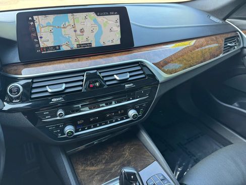 Used 2018 BMW 540i xDrive AWD/4WD image 29