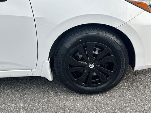 Used 2024 Nissan Versa S w/ Trunk Package image 10