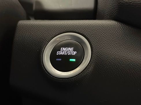 Used 2018 GMC Terrain SLE w/ Driver Convenience Package image 19