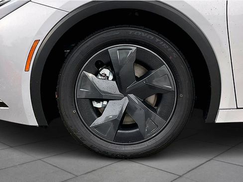 New 2026 Toyota Prius Plug-In Hybrid image 11