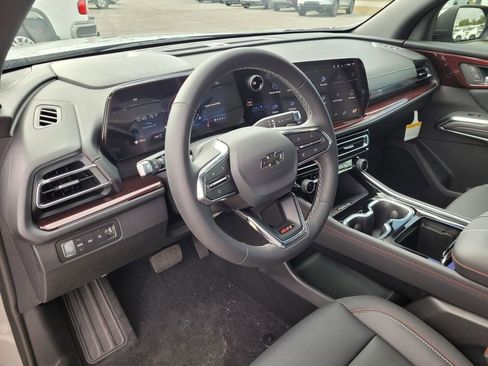 New 2026 Chevrolet Traverse Z71 w/ Driver Confidence Package image 13