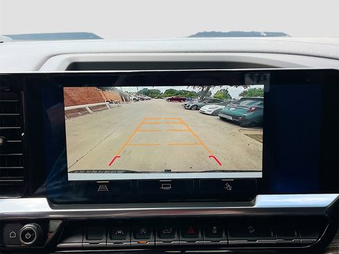 Used 2024 Chevrolet Silverado 1500 LT Trail Boss w/ Convenience Package II image 14