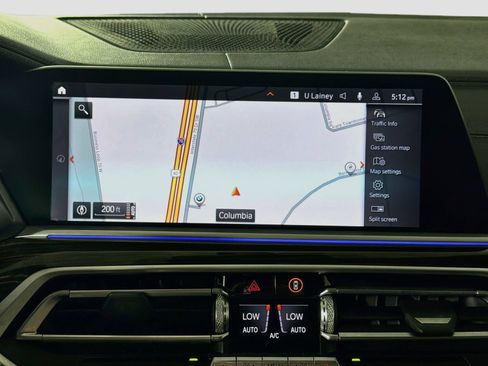 Used 2020 BMW X7 xDrive40i w/ M Sport Package AWD/4WD image 17