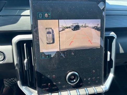 New 2026 GMC Acadia AT4 w/ Luxury Package AWD/4WD image 31