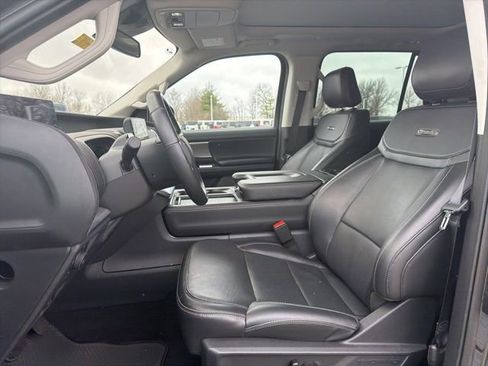 Used 2025 Ford Expedition Max Platinum w/ Driver's Package image 35