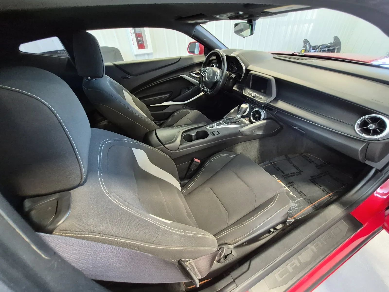 Used 2017 Chevrolet Camaro LT RWD image 15