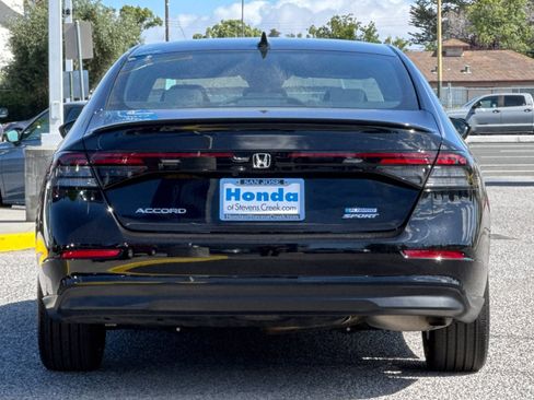 Used 2024 Honda Accord Sport image 9