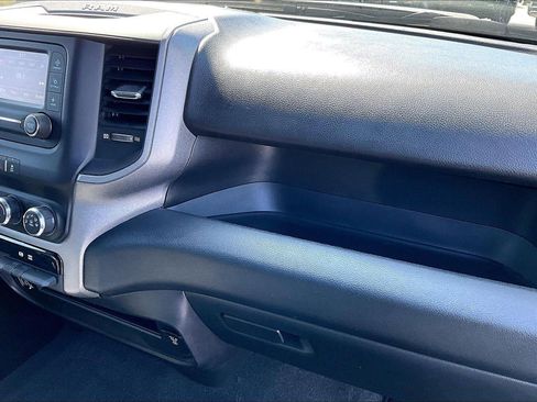 Used 2024 RAM 2500 Tradesman w/ Chrome Appearance Group AWD/4WD image 17