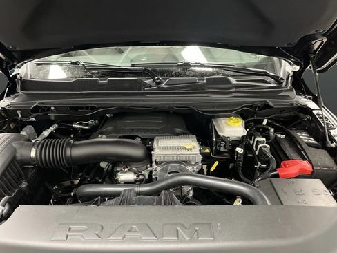 New 2026 RAM 1500 4x4 Crew Cab image 39